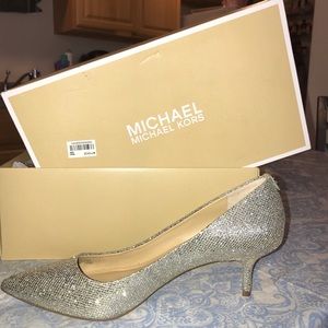Michael Kors silver glitter pumps